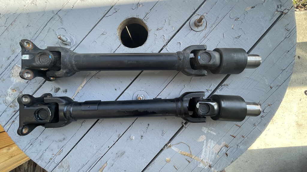 ジムニーJB23W6型 No.1プロペラシャフトを交換する方法｜走行時の異音とATF漏れを改善 JIMNY LIFE｜ジムニーライフ